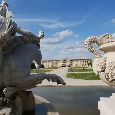 Mauthaus Schoenbrunn Vienna Exterior photo